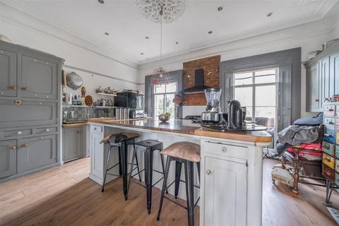 5 bedroom terraced house for sale, Orwell Road, Harwich
