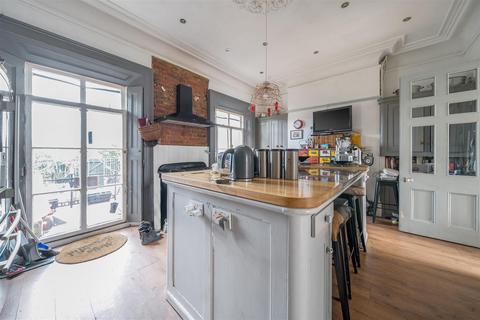 5 bedroom terraced house for sale, Orwell Road, Harwich