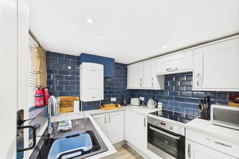 2 bedroom cottage for sale, Church Street, Whitby YO22