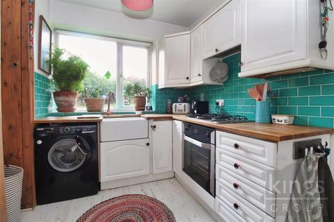 2 bedroom flat for sale, Bentley Road, Hertford