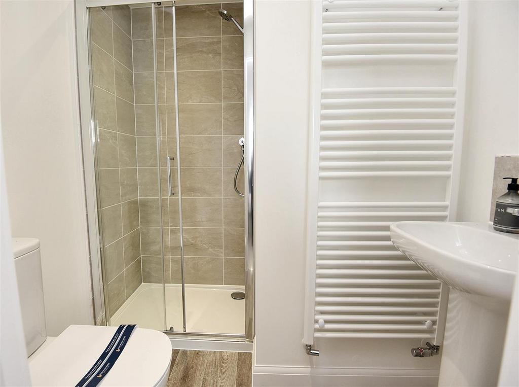 Example En-Suite