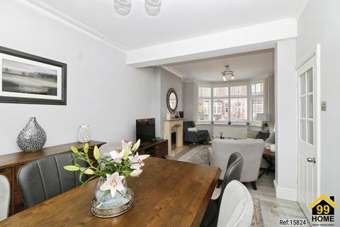 undefined, Park Avenue, Cheshire, M33