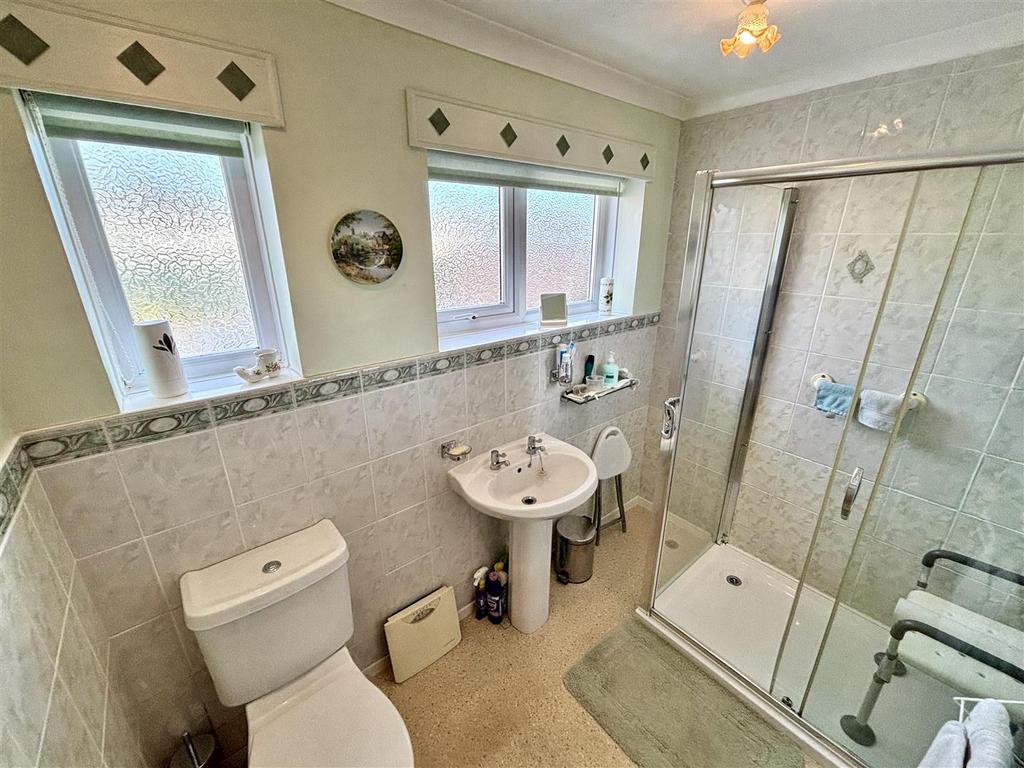 Shower Room/WC