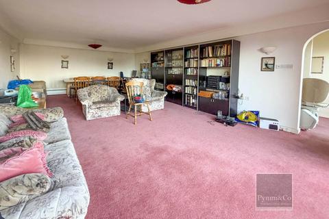 4 bedroom detached house for sale, Holt Road, Sheringham NR26
