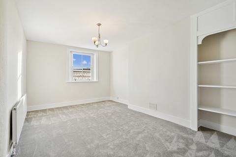 2 bedroom apartment to rent, Thurloe Street, South Kensington, SW7