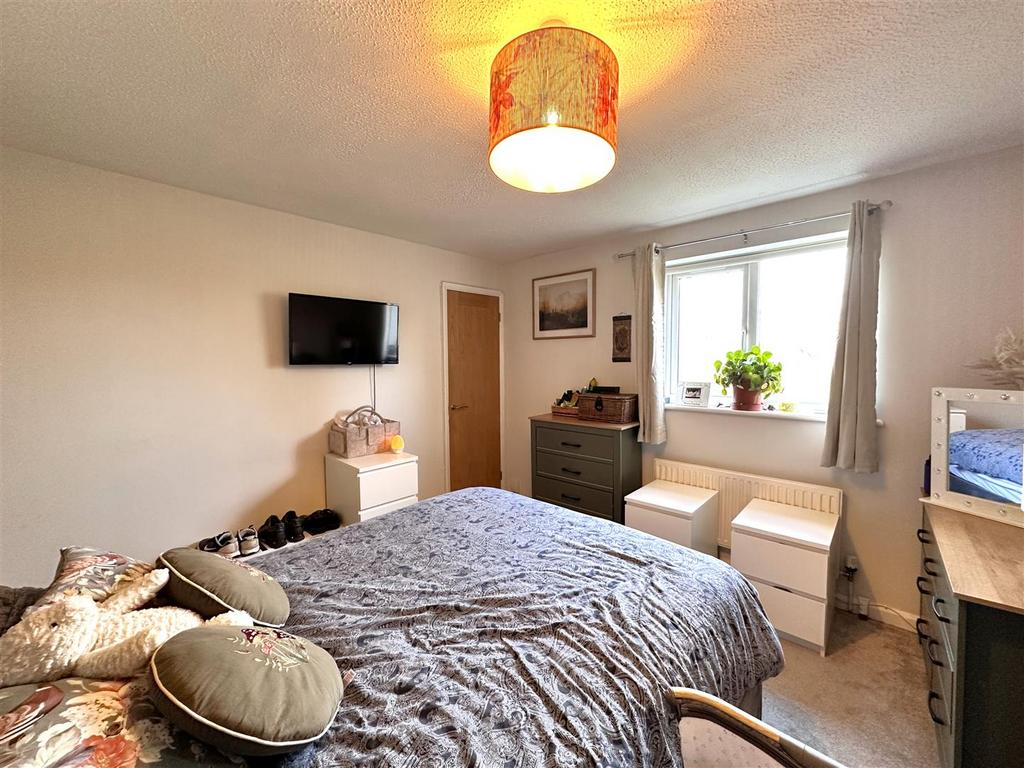 Bedroom One 957