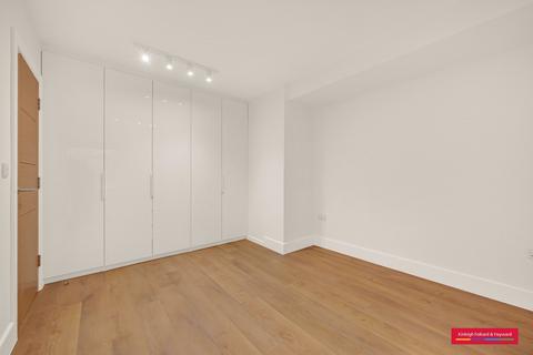 2 bedroom flat to rent, Hampstead High Street, London, NW3