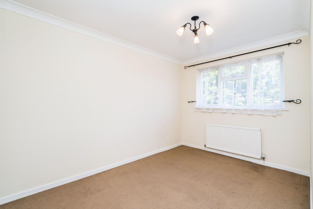 Bedroom 1 2.jpg