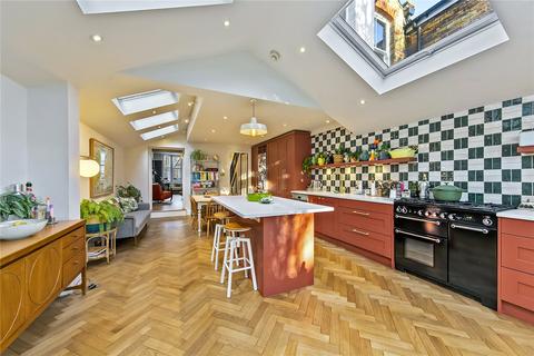 4 bedroom terraced house for sale, Wick Road, Teddington
