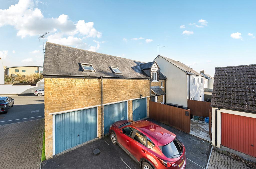 1383466 1 6920705...