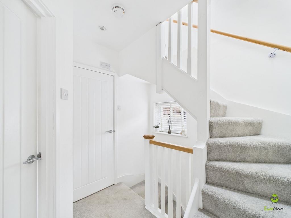 Presented by Robert at Ewe Move Bexleyheath and Dar