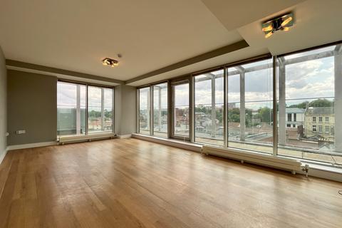 2 bedroom penthouse to rent, Greyfriars Road, Norwich NR1