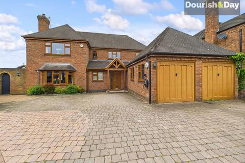 4 bedroom detached house for sale, Kenderdine Close, Stafford ST17