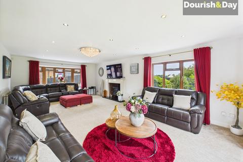 4 bedroom detached house for sale, Kenderdine Close, Stafford ST17