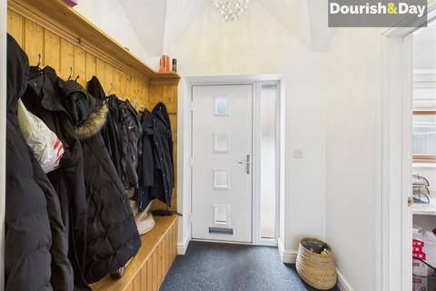 4 bedroom detached house for sale, Kenderdine Close, Stafford ST17