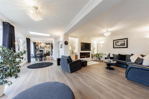 4 bedroom detached house for sale, Ringwould Road, Kingsdown, Deal