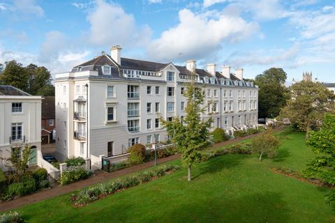 2 bedroom flat to rent, Dane John Court, Canterbury