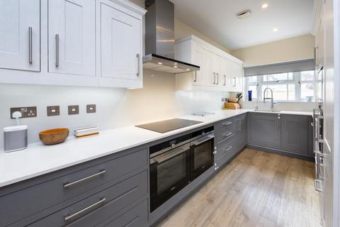 3 bedroom detached house for sale, Roper Crescent,  Sunbury On Thames,  TW16