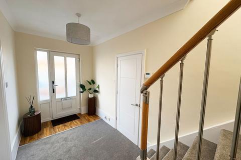3 bedroom detached house for sale, Lawn Avenue, Skegness, Lincolnshire, PE25 3QD