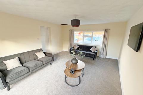 3 bedroom detached house for sale, Lawn Avenue, Skegness, Lincolnshire, PE25 3QD