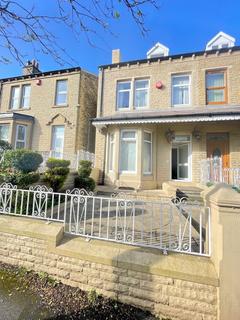 undefined, Springwood Avenue, Huddersfield HD1