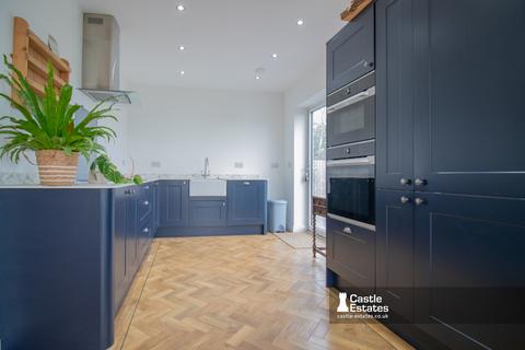 undefined, Gate House, Barton Lane, NG9 6DY