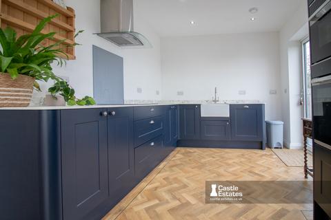 undefined, Gate House, Barton Lane, NG9 6DY