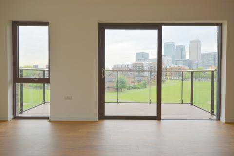 3 bedroom apartment to rent, Cotall Street, Boathouse Apartments, E14