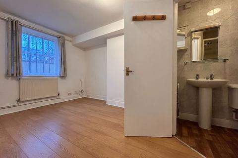 undefined, Bath Road, Cheltenham GL53