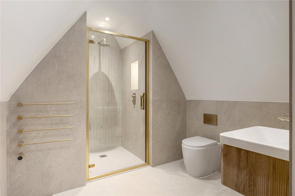 Bedroom 2 En-Suite