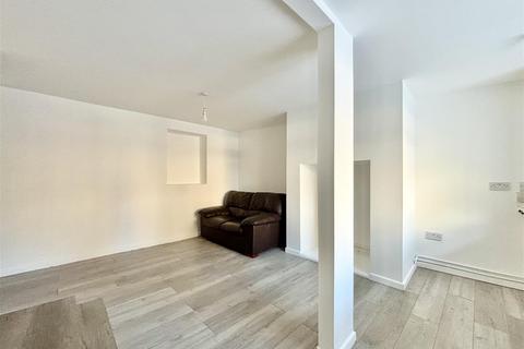 undefined, Nelson Place, Bradford BD13