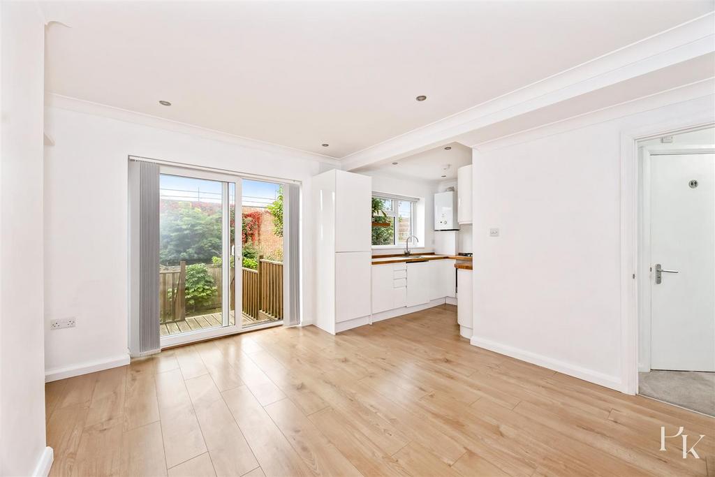 Living Room/Kitchen