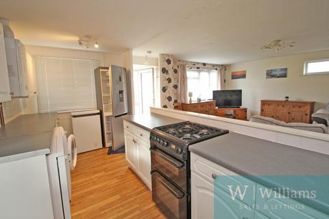 2 bedroom bungalow for sale, St. Edmunds Walk, Wootton Bridge