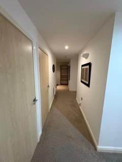 2 bedroom apartment to rent, St James Gate
