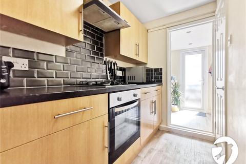 2 bedroom flat to rent, Ruskin Avenue, Welling, DA16