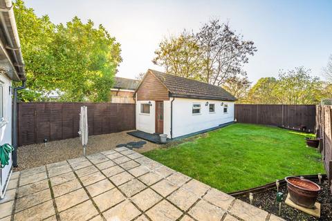 4 bedroom semi-detached house for sale, Wyndham Crescent, Hounslow TW4