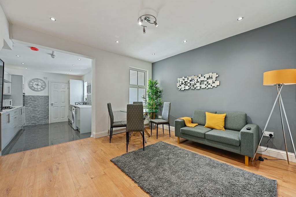 CS - 1 Clifton Road - Reception A3 (1)