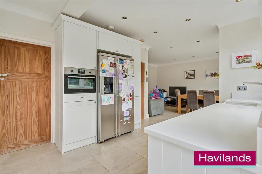 54 Cheyne Walk N21 1 DE-4.jpg