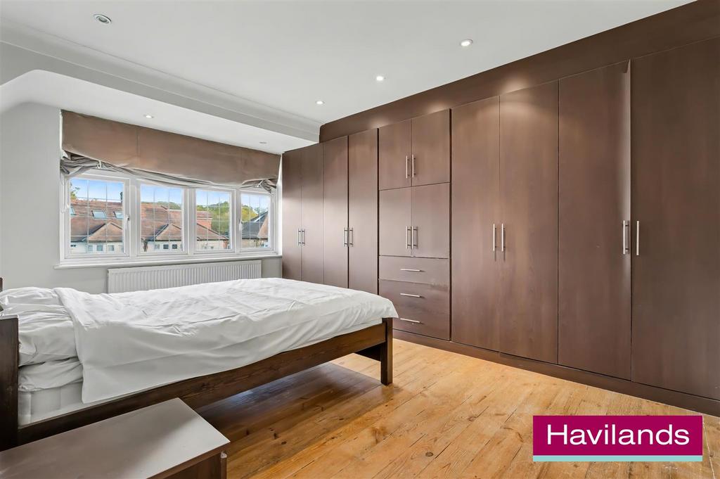 54 Cheyne Walk N21 1 DE-22.jpg