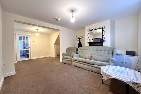 undefined, William Street, Newark