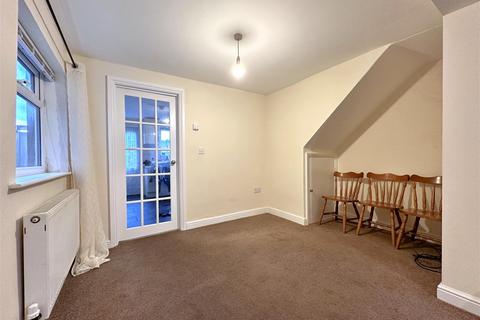 undefined, William Street, Newark