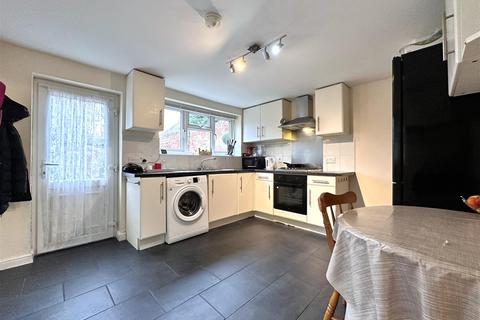 2 bedroom terraced house for sale, William Street, Newark