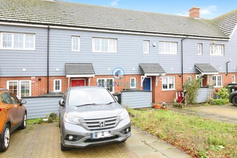 3 bedroom terraced house to rent, Maurendon Green, SLOUGH