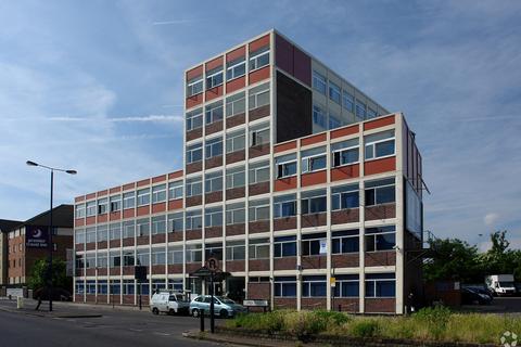 Office to rent, 1 High St Edgware HA8 7TA