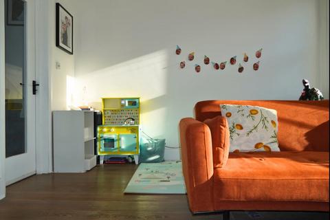 3 bedroom flat for sale, Chapter Road, London, NW2