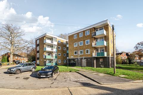 Seymour Close, Hollybrook, Southampton, Hampshire, SO16