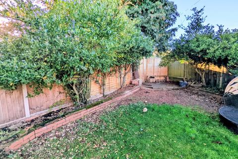 3 bedroom semi-detached house to rent, Ridgewell Close, Lincoln