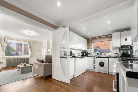 3 bedroom semi-detached house for sale, Mere Avenue, Ormskirk L40