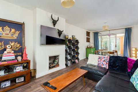 2 bedroom semi-detached bungalow for sale, Hazel Garth, York