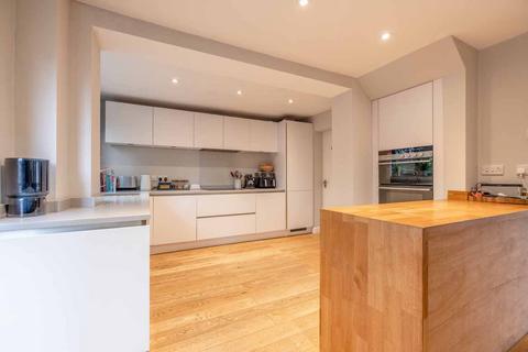 undefined, Ruscombe Gardens, Datchet SL3